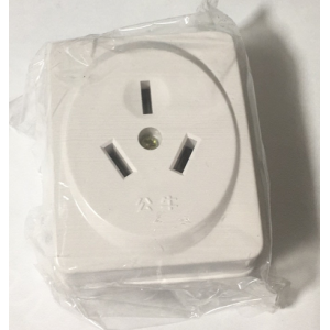 公牛 16A 250V 3孔插座